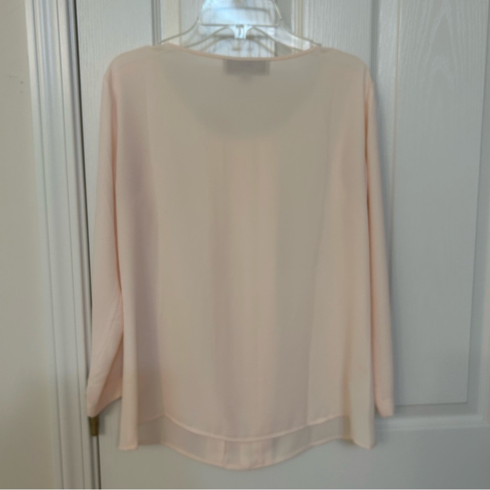 LOFT 3/4 length Sleeve pleated front blouse in Blush Size XS - Picture 5 of 5